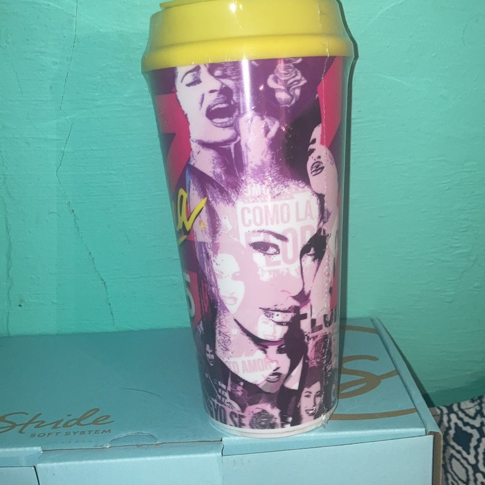 Selena cup